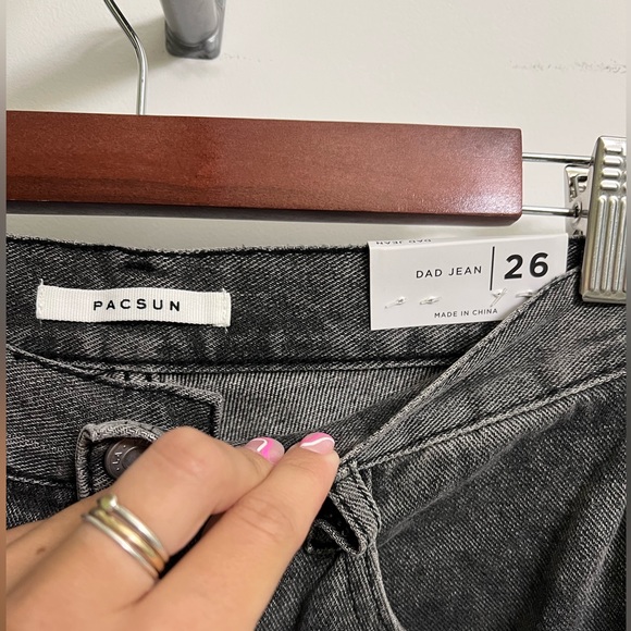 BRAND NEW PACSUN DAD JEANS - Picture 5 of 5